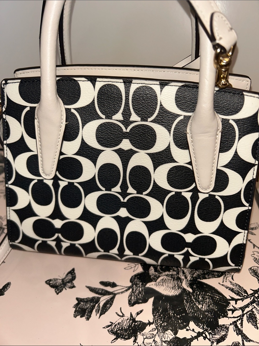 Coach Andrea Medium Carryall - Picture 3 of 11